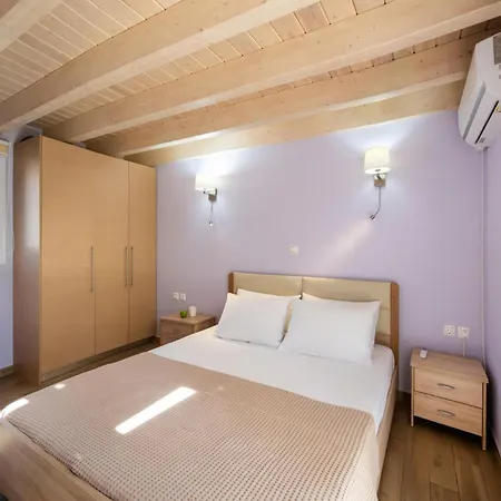 Rigilis By Vintage Travel