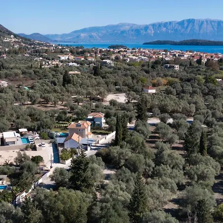 ヴィラ Rigilis By Vintage Travel ニドリ